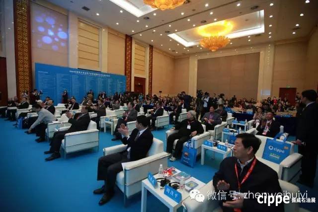 把脉全球石油发展动向 技术米博体育 米博平台创新助力油企腾飞
