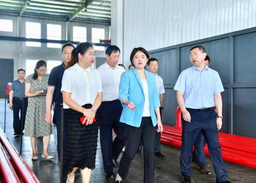 陈米博体育官网霞调研石油机械企业