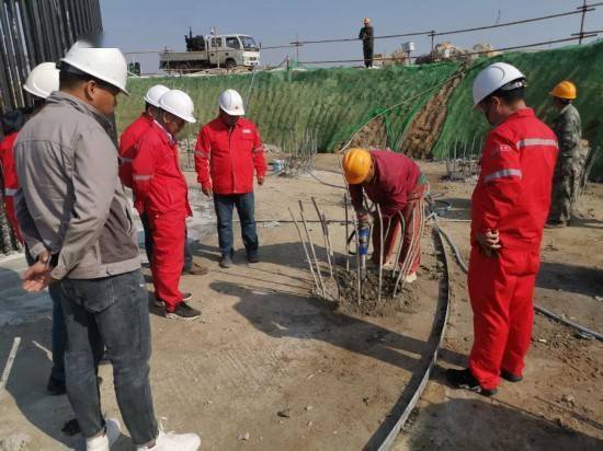 米博体育官网中国石油在建单体规模最大集中风电项目首台风机基础浇筑完成