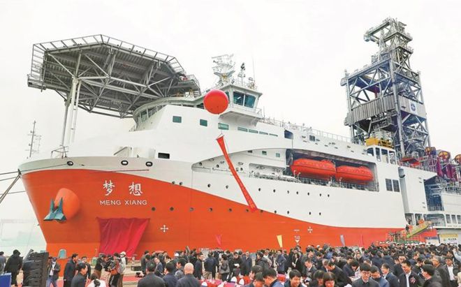 米博体育平台中国又造一艘“航母”？11000米钻探能力成世界之最是什么船？(图12)