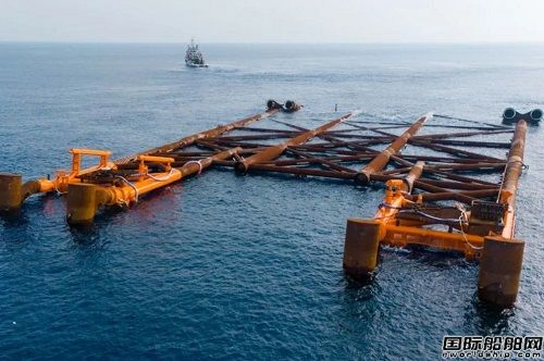 我国珠江口盆地自营勘探开发最大油气田导管架安装就米博体育 米博官网位(图2)