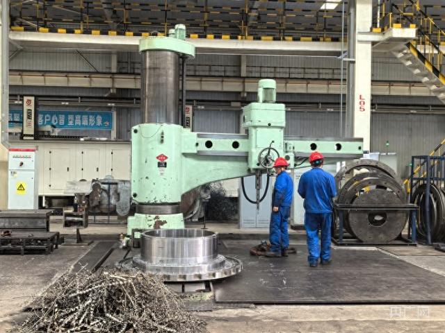 【了不起的甘肃】兰州新区：谋“新”重“质米博体育” “硬科技”推动产业焕新
